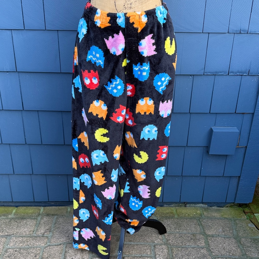 Pac Man Pajama Bottoms small soft like new